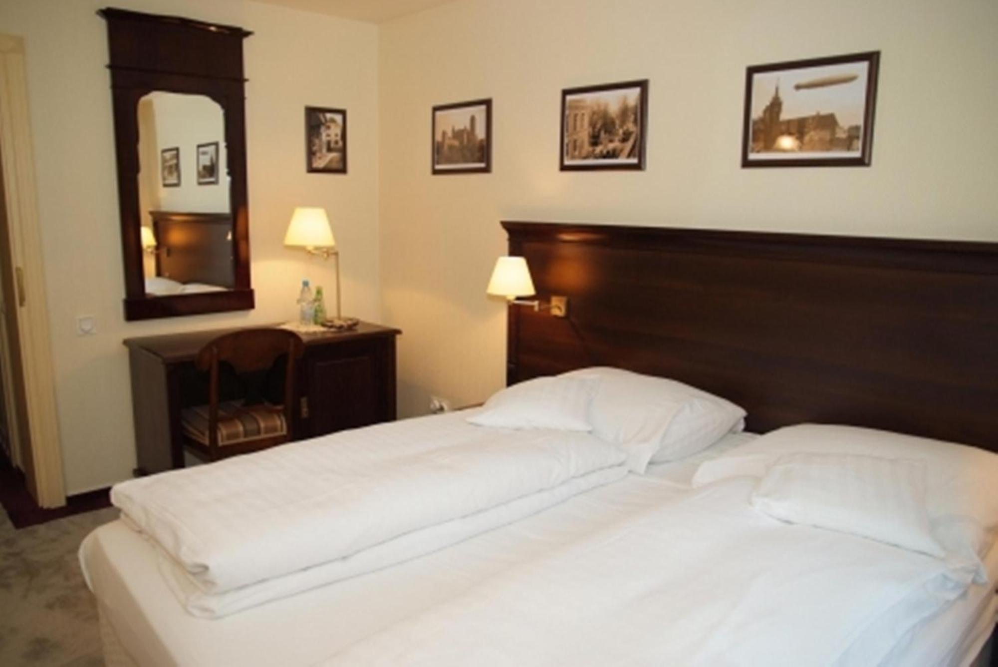 Bialy Dwor Bed and Breakfast Kwidzyn Buitenkant foto