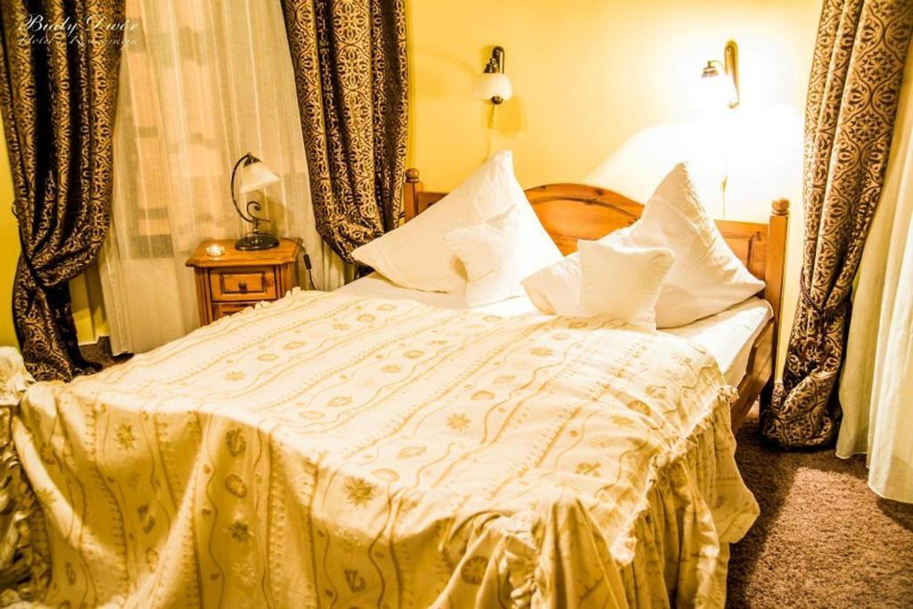 Bialy Dwor Bed and Breakfast Kwidzyn Kamer foto
