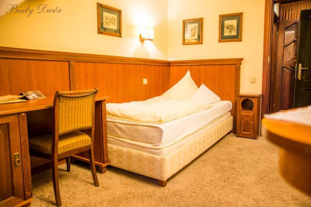 Bialy Dwor Bed and Breakfast Kwidzyn Kamer foto